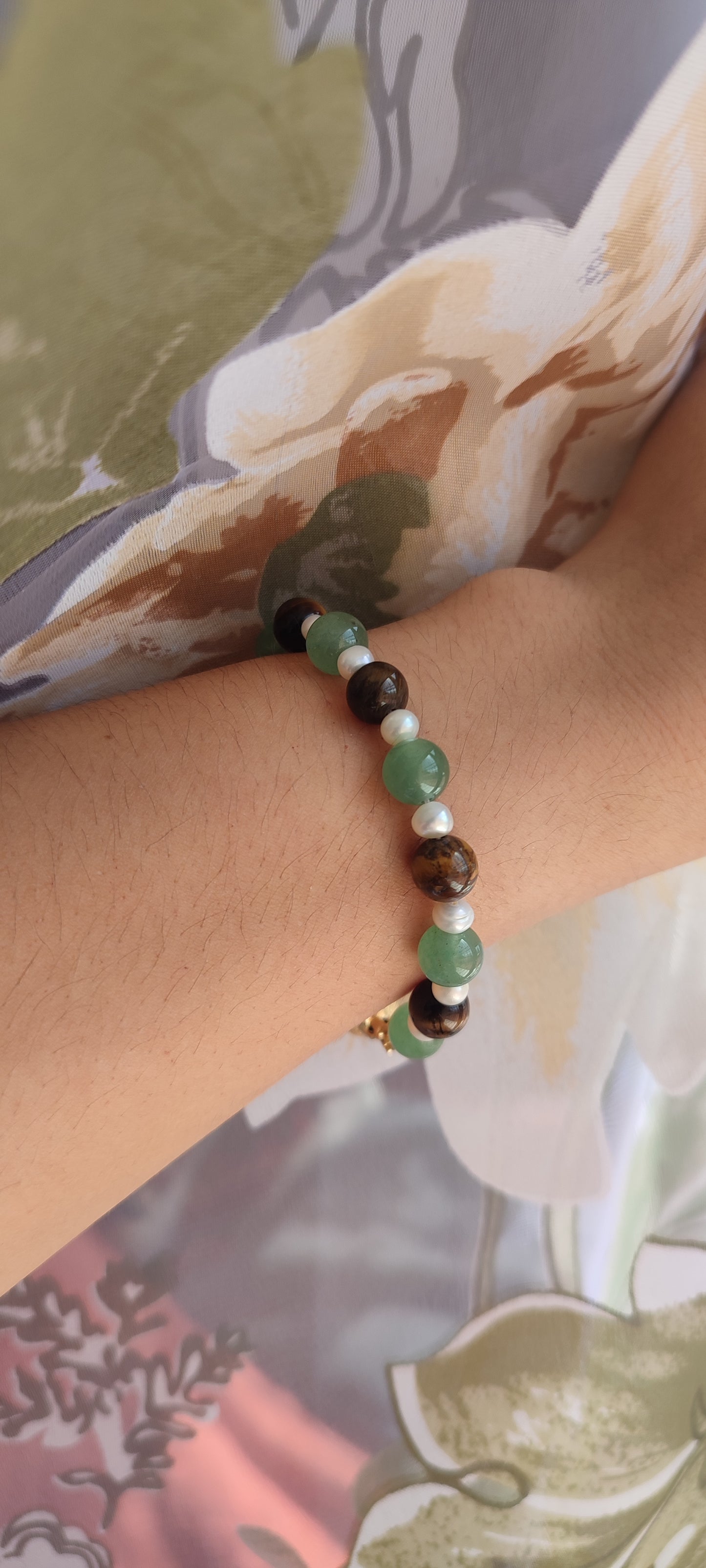 Pulsera de perlas y piedras naturales